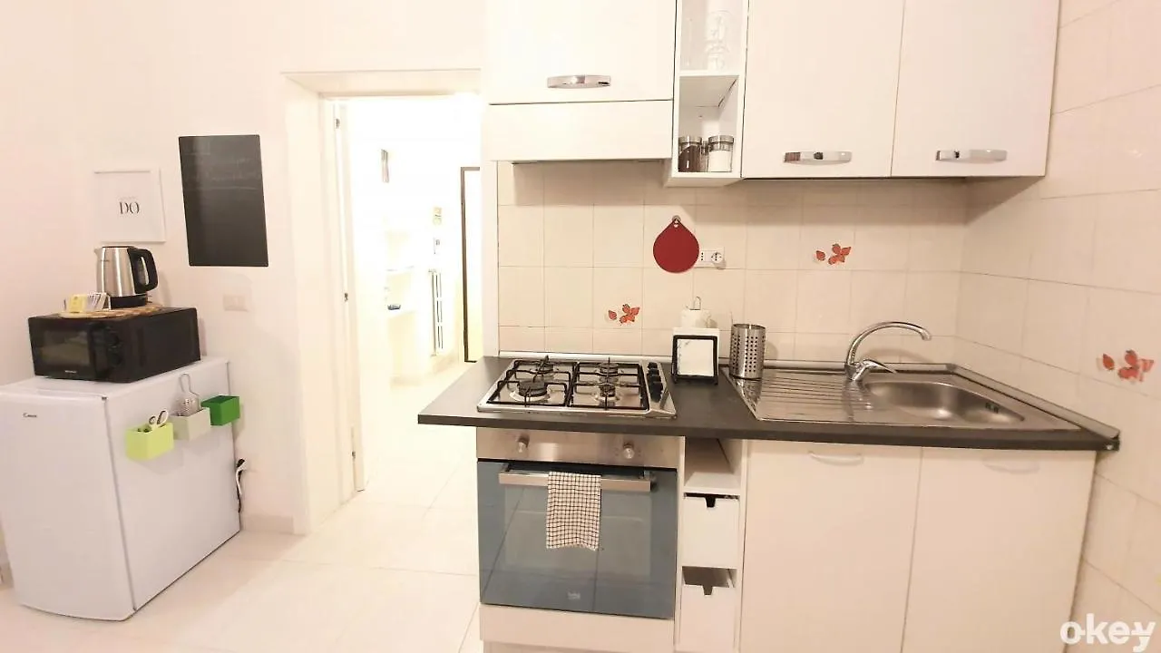 Casa Romi - Bari Centro contacts